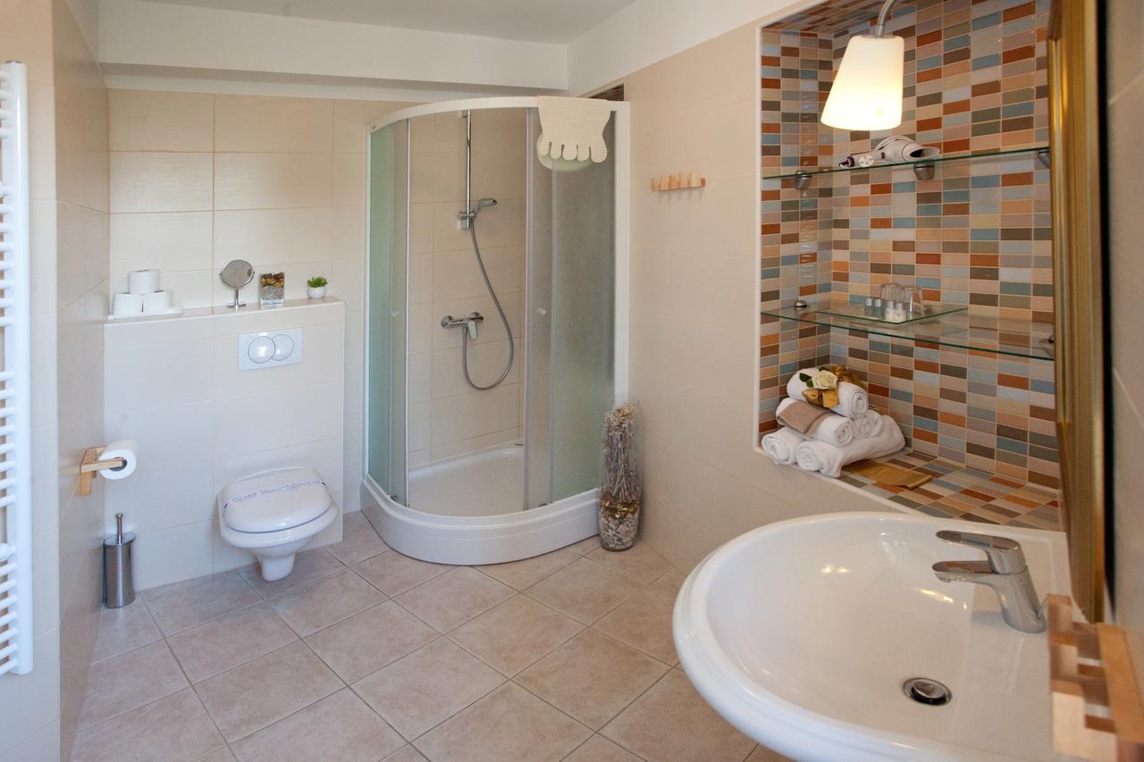 Bed & Breakfast Vila Baguc Split Ngoại thất bức ảnh